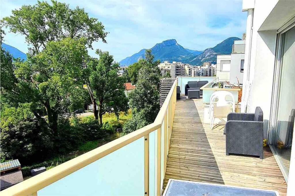 Grand Appartement Avec Vue Magnifique - Vercors - Une Experience Unique - Wifi Gratuit グルノーブル エクステリア 写真